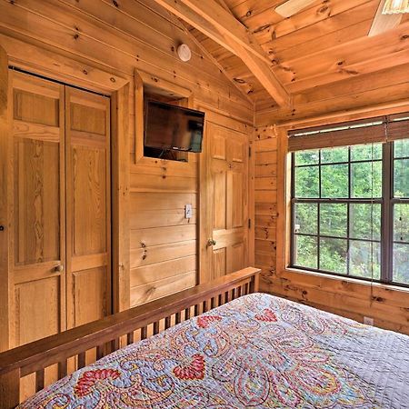 Quaint Log Cabin With Views Near West Jefferson Warrensville Ngoại thất bức ảnh