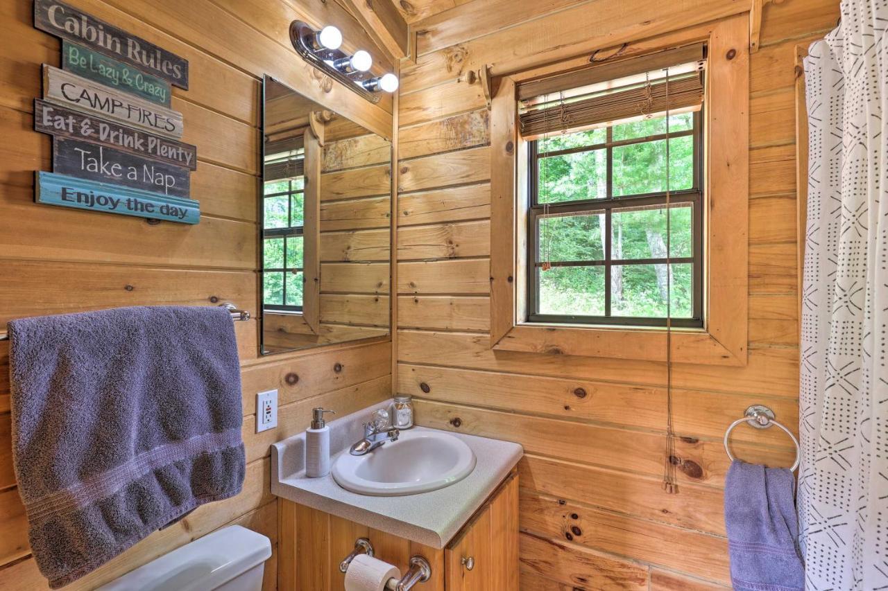 Quaint Log Cabin With Views Near West Jefferson Warrensville Ngoại thất bức ảnh