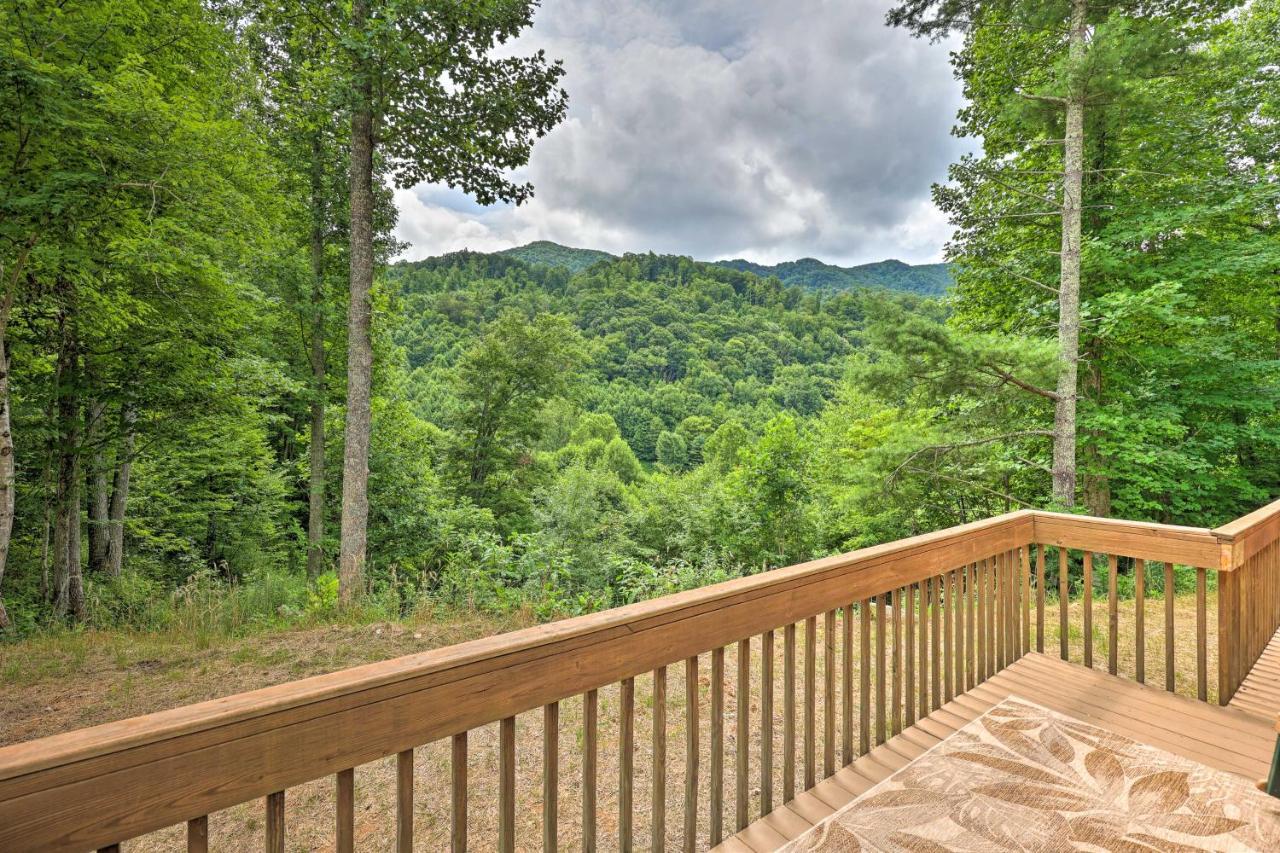 Quaint Log Cabin With Views Near West Jefferson Warrensville Ngoại thất bức ảnh