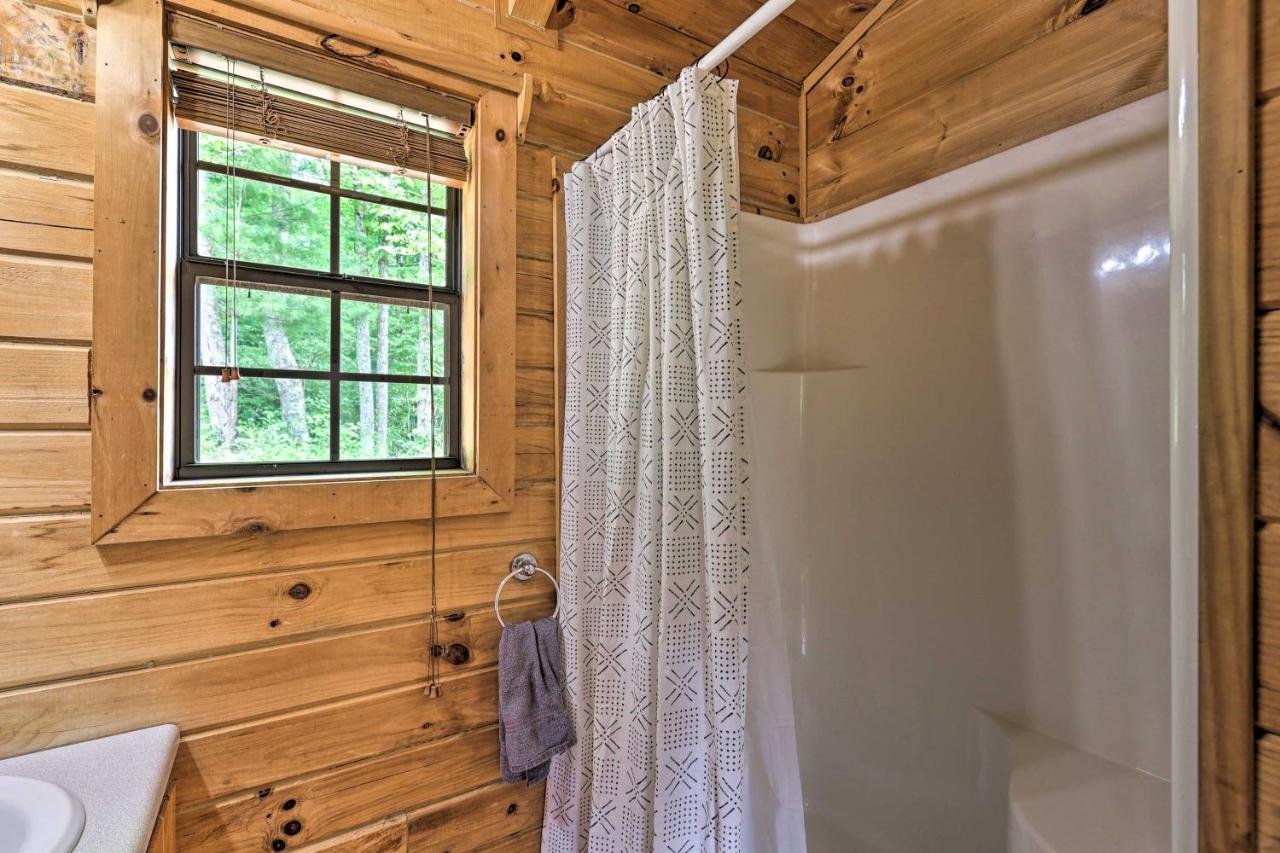Quaint Log Cabin With Views Near West Jefferson Warrensville Ngoại thất bức ảnh