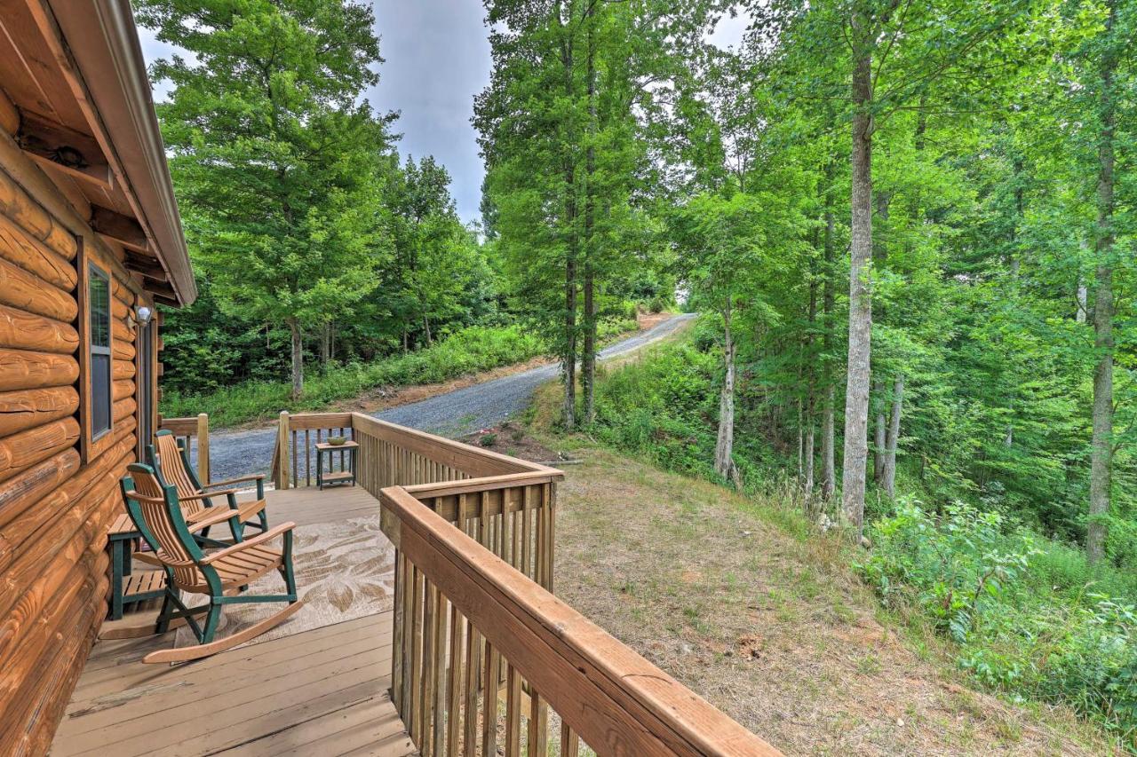 Quaint Log Cabin With Views Near West Jefferson Warrensville Ngoại thất bức ảnh