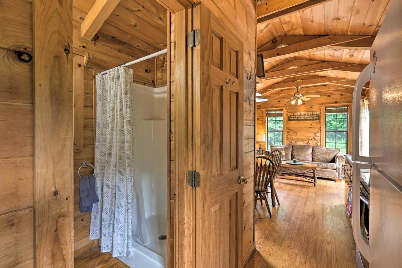 Quaint Log Cabin With Views Near West Jefferson Warrensville Ngoại thất bức ảnh